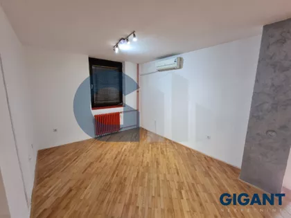 16. oktobra | 4zida.rs