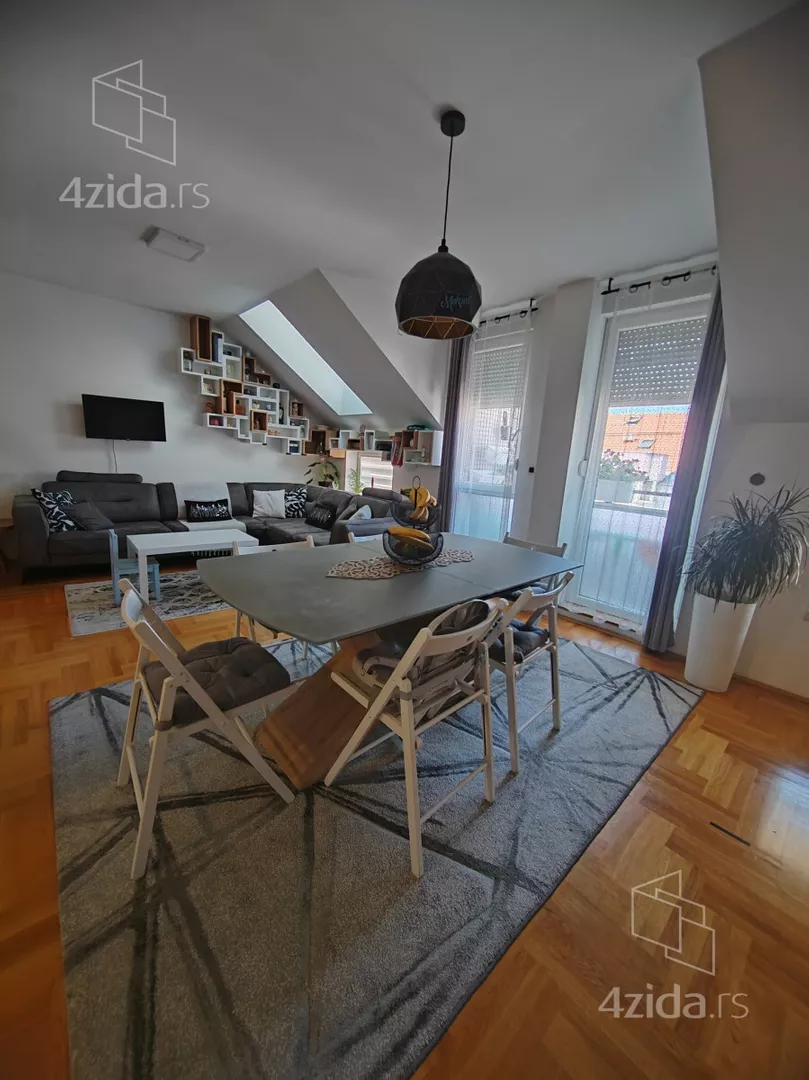 Četvorosoban stan | 4zida