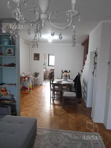 3-etažna kuća | 4zida