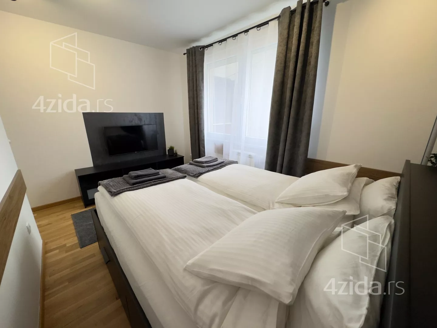 Troiposoban stan | 4zida