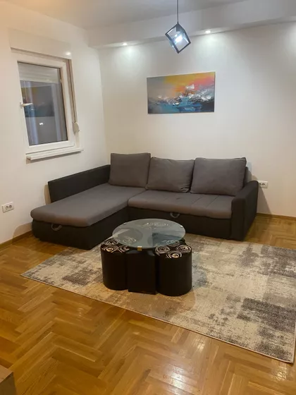 Surčinska 225B | 4zida.rs