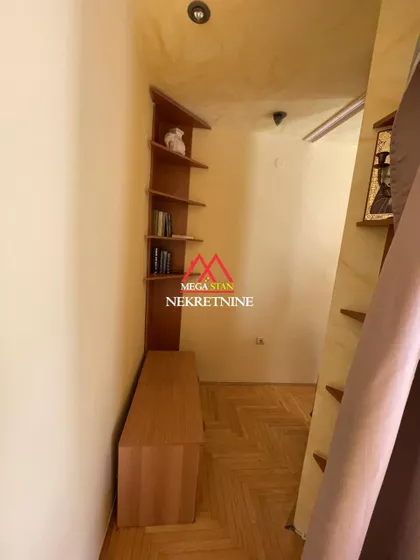 Zmaj Jovina | 4zida.rs