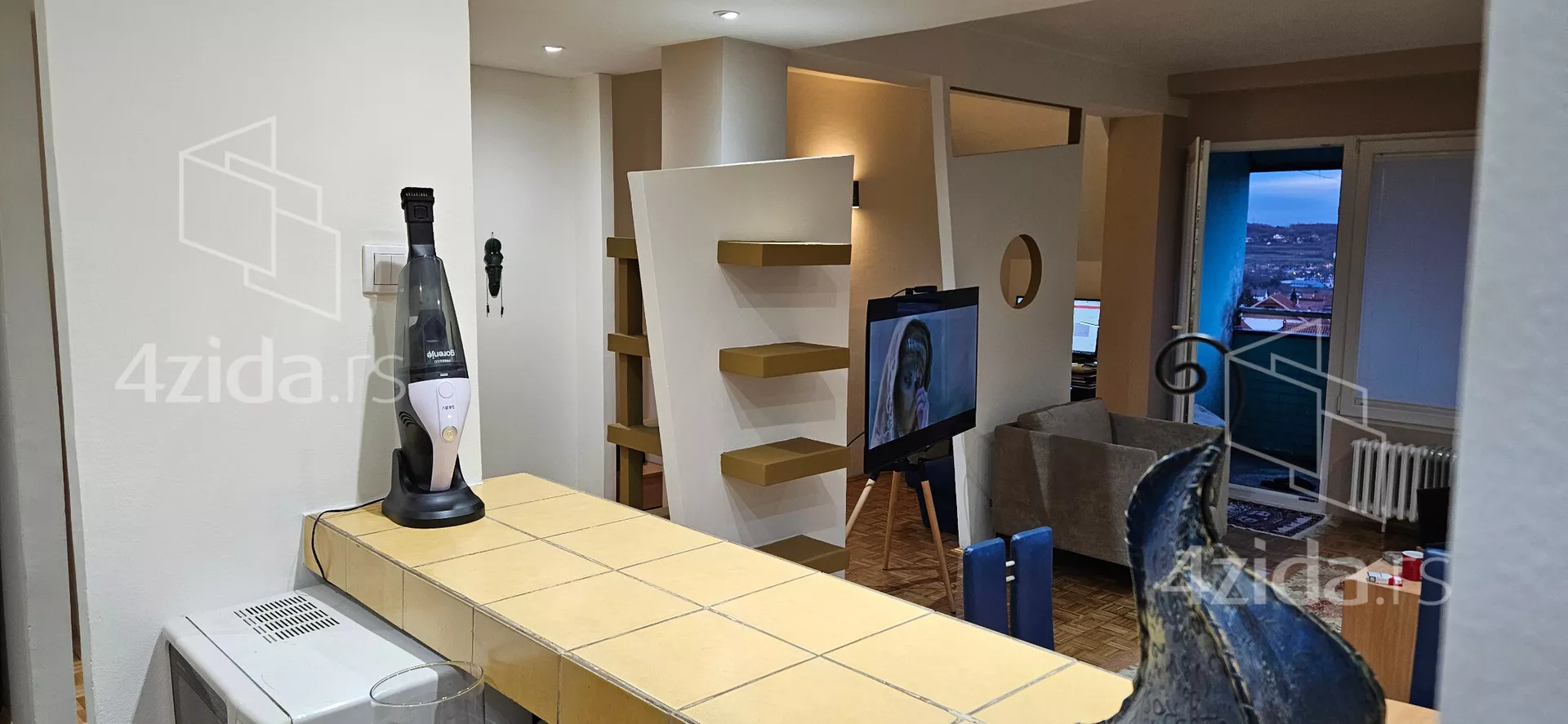 Dvoiposoban stan | 4zida