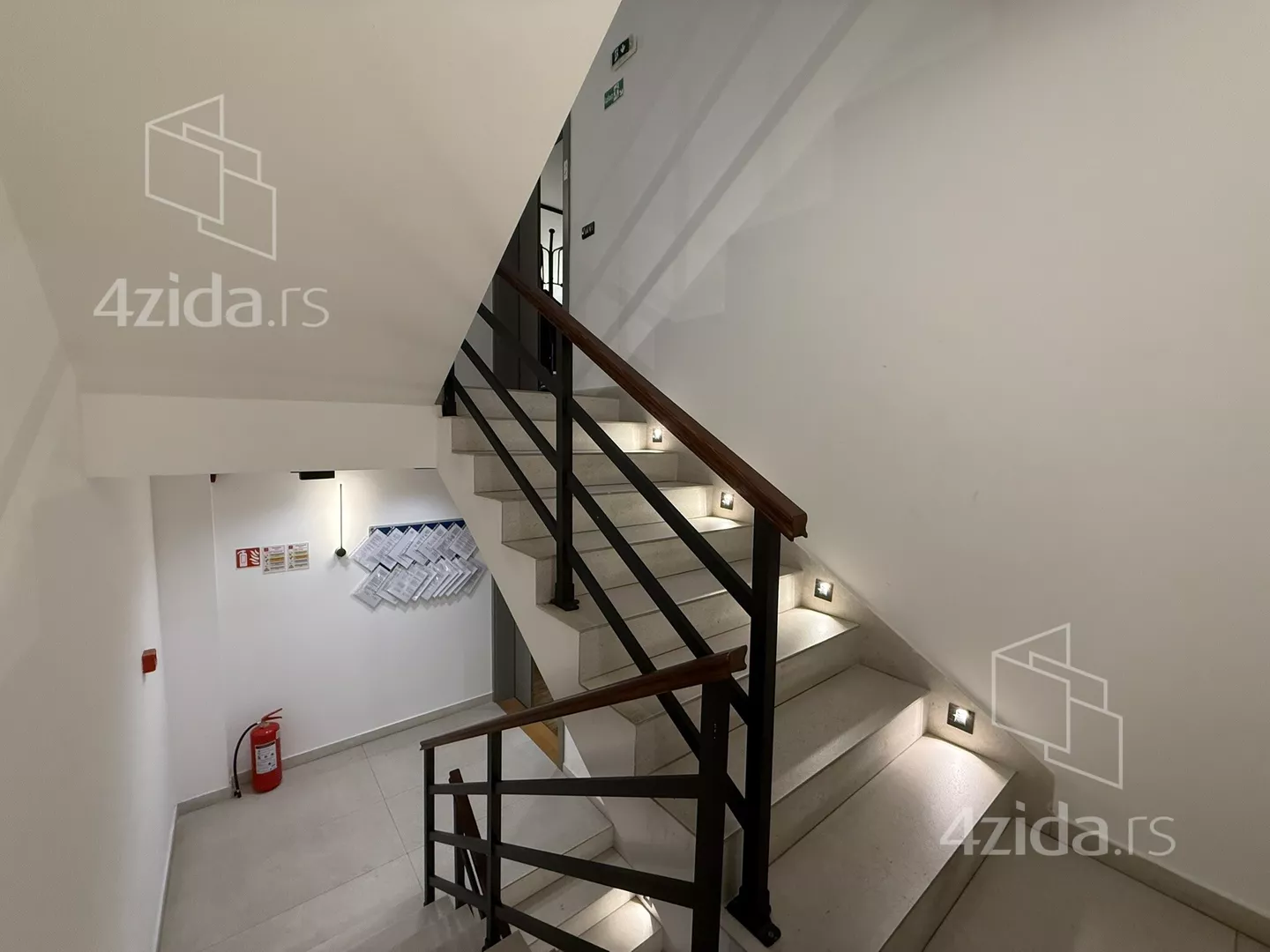 4-etažna kuća | 4zida
