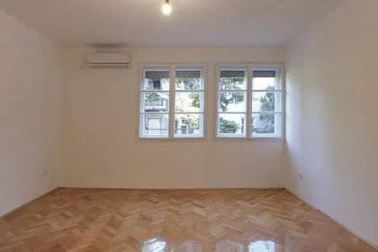 Bože Jankovića | 4zida.rs
