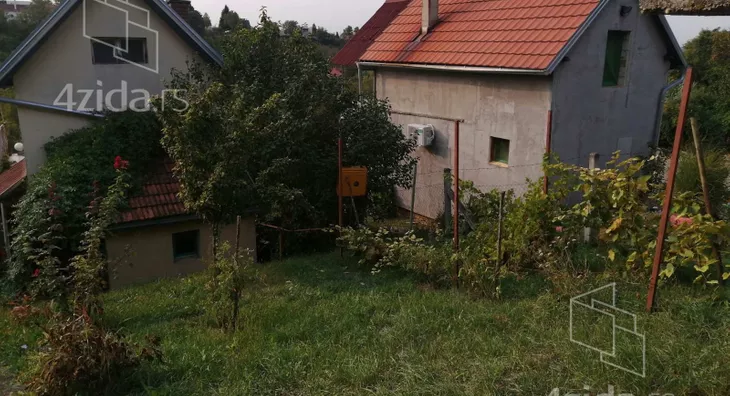 Plac | 4zida