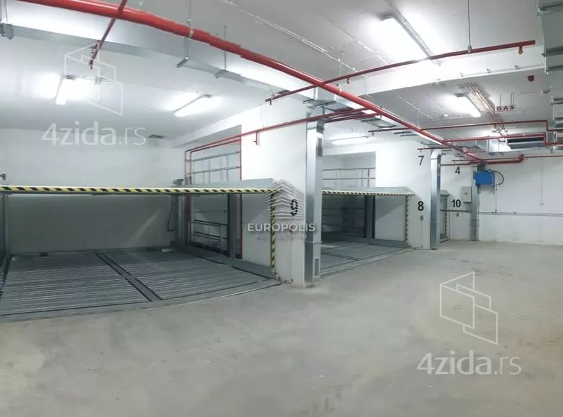 Četvoroiposoban stan | 4zida