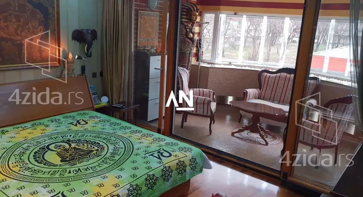 Petosoban stan | 4zida