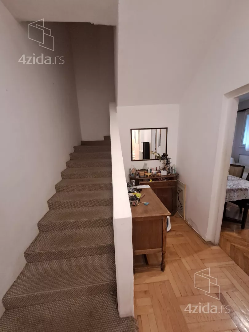 4-etažna kuća | 4zida