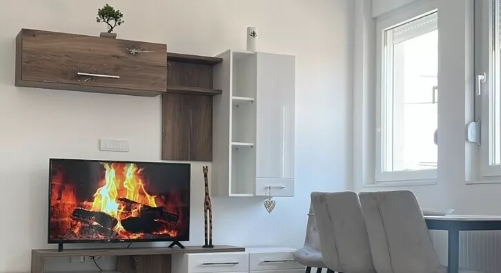 Poslovna zgrada | 4zida