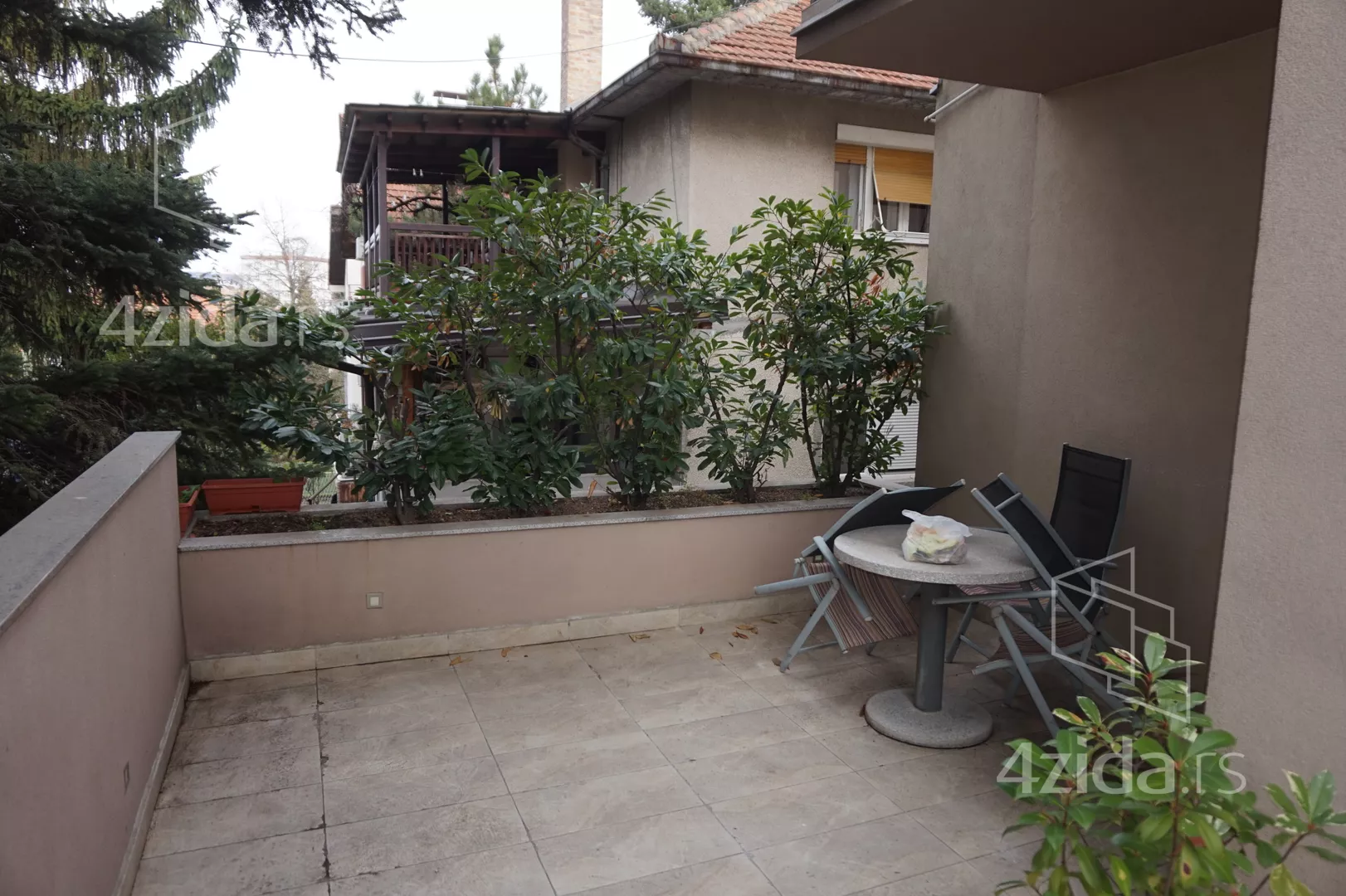 Petosoban stan | 4zida