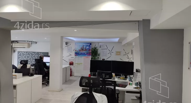 Poslovni prostor | 4zida