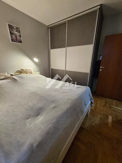 Dr Svetislava Kasapinovića | 4zida.rs