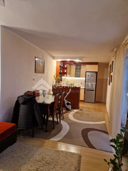 Ugrinovačka | 4zida.rs