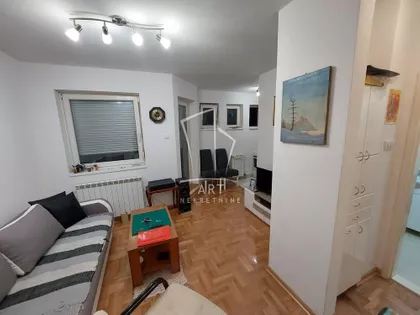 Teodora Mirijevskog | 4zida.rs