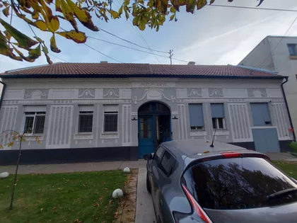 Manastirska 4 | 4zida.rs