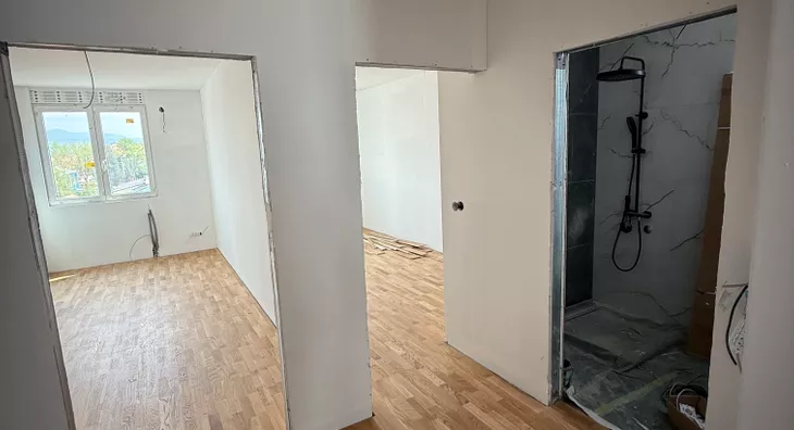 Šestosoban stan | 4zida