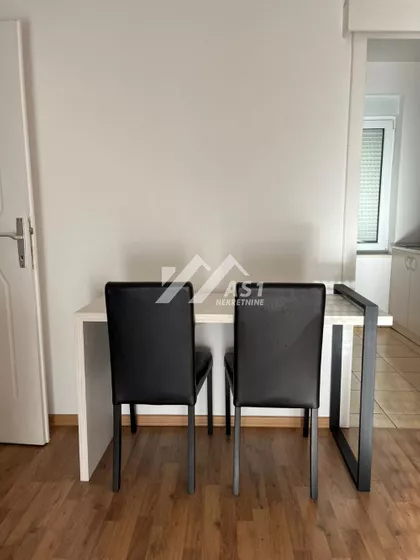 Janka Čmelika | 4zida.rs