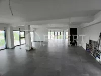 Lokal | 4zida