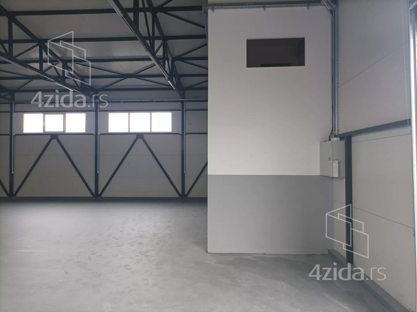 Hala | 4zida