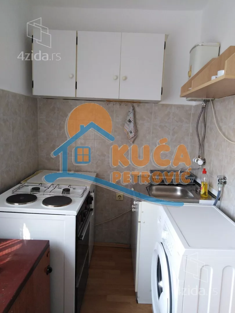 Garsonjera | 4zida