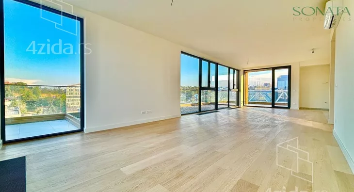 Šestosoban stan | 4zida