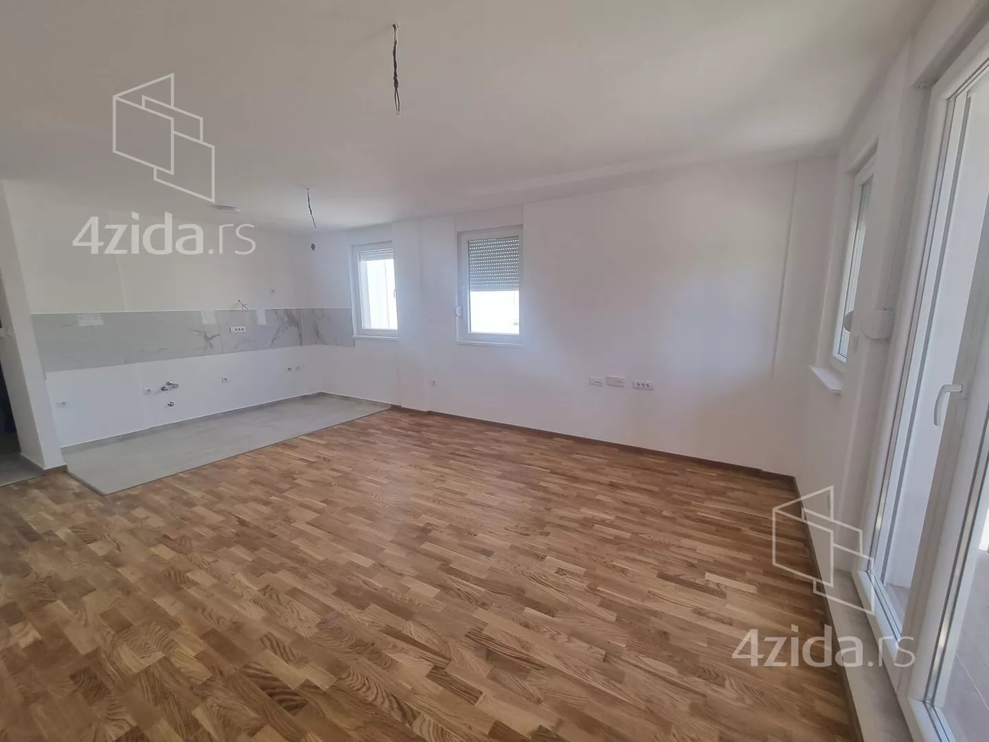 Troiposoban stan | 4zida