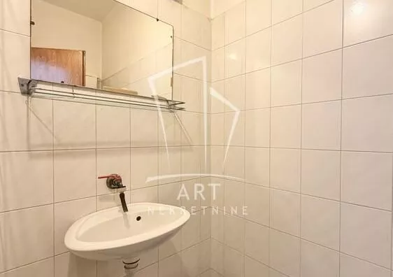 4-etažna kuća | 4zida