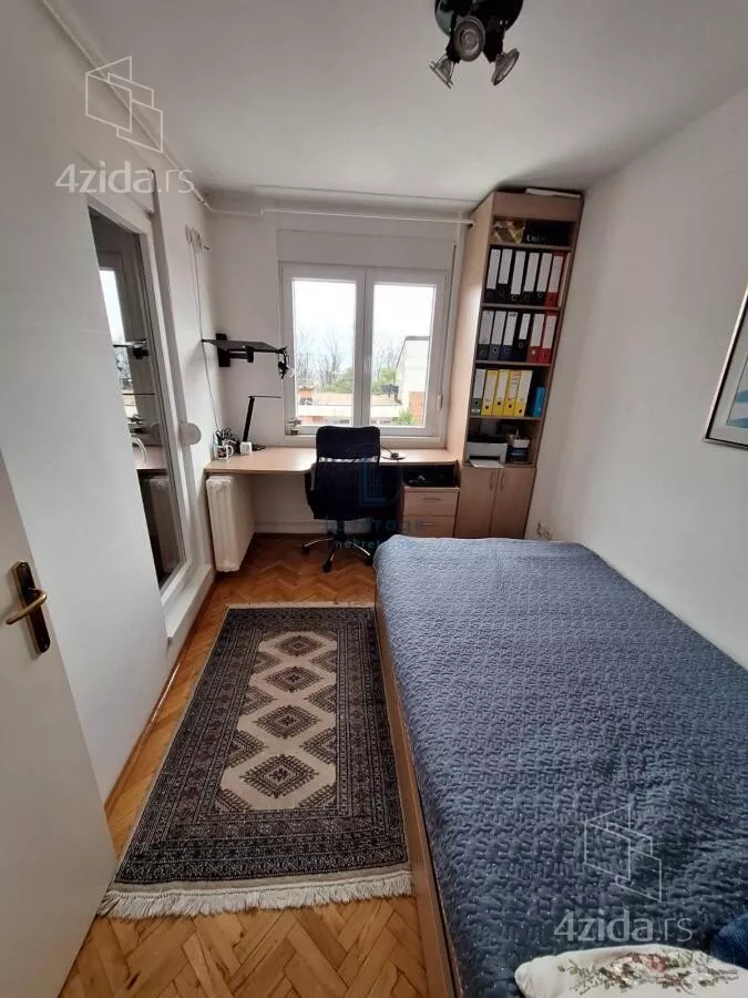 Četvoroiposoban stan | 4zida