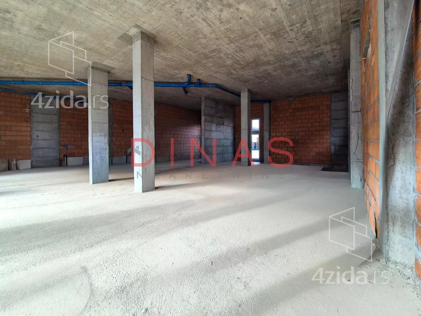 Poslovni prostor | 4zida