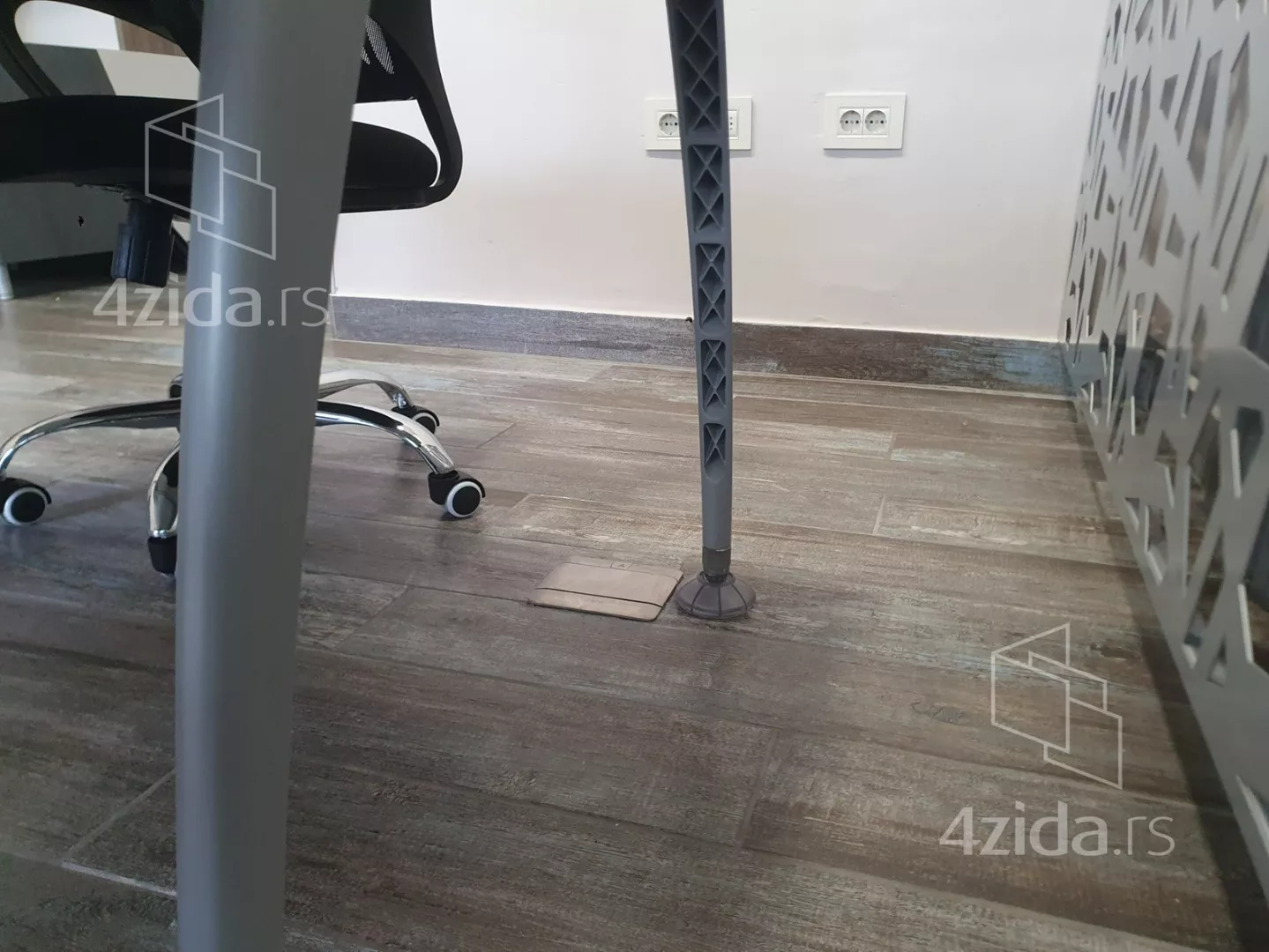 Lokal | 4zida