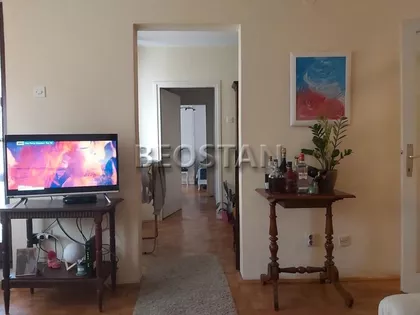 Ismeta Mujezinovica | 4zida.rs