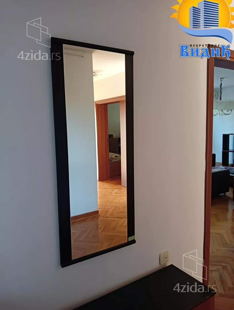 Četvoroiposoban stan | 4zida