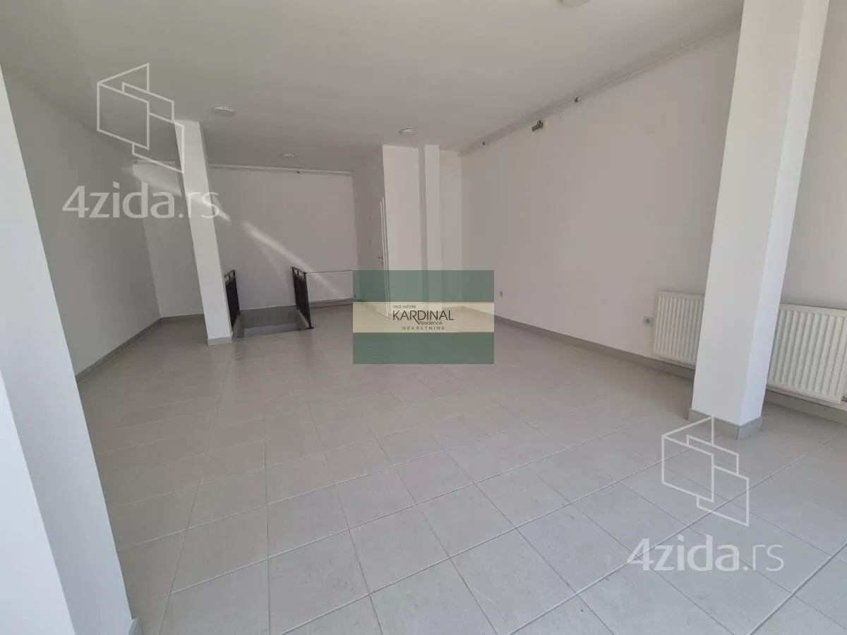 Lokal | 4zida