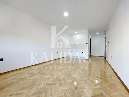 Cara Dušana | 4zida.rs