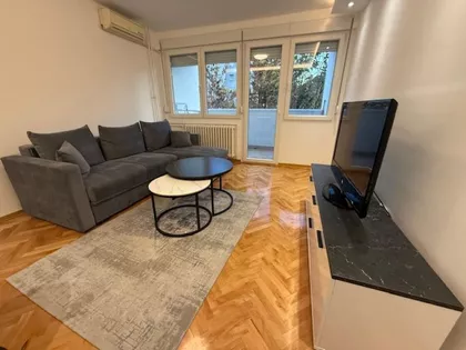 Luja Adamiča | 4zida.rs