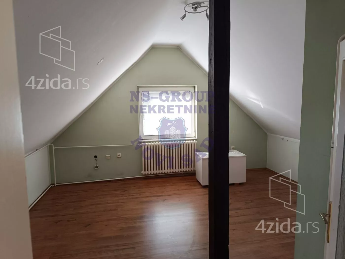 Petosoban stan | 4zida