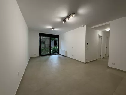 Sazonova | 4zida.rs