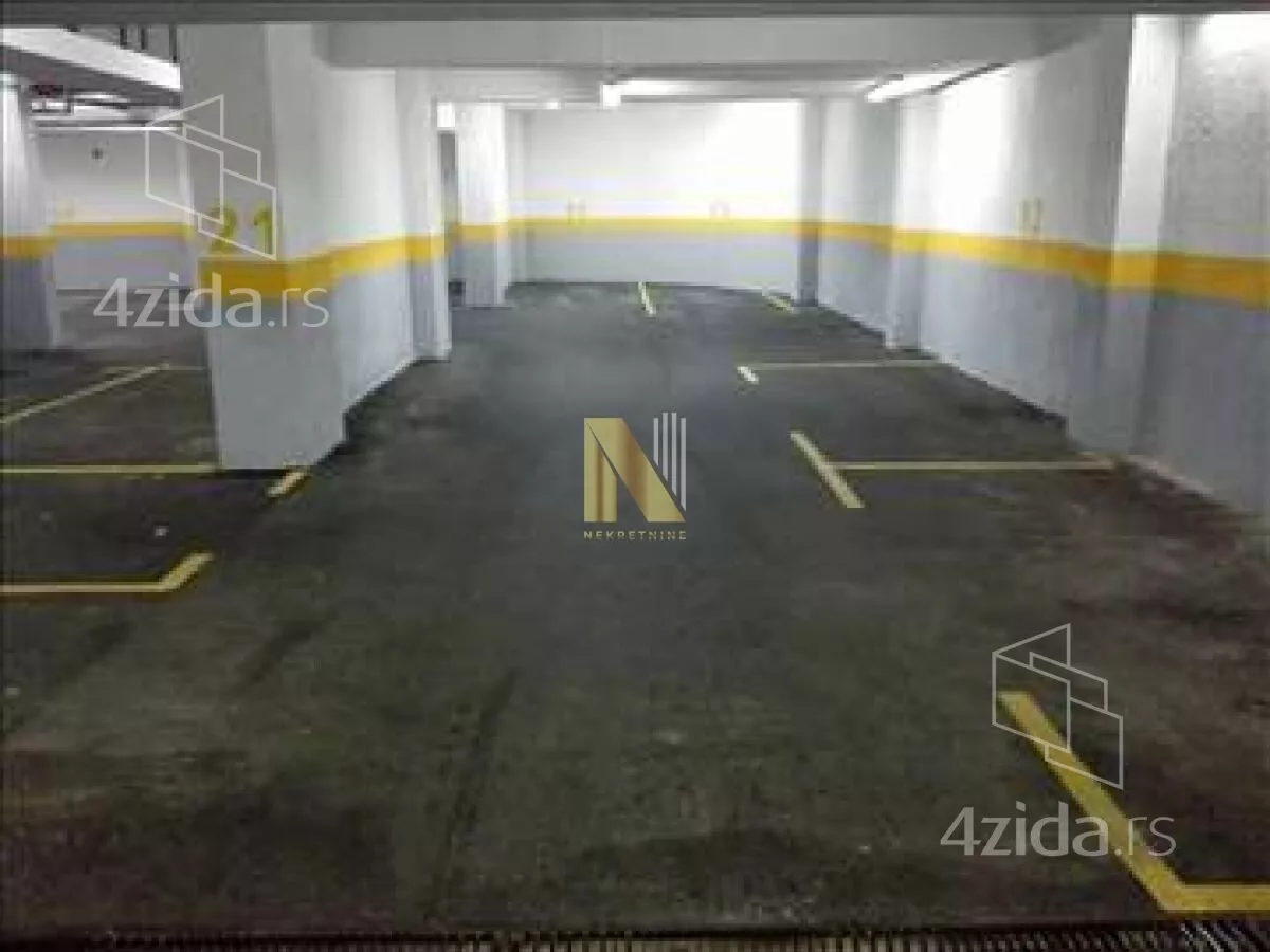 Garaža/Parking | 4zida