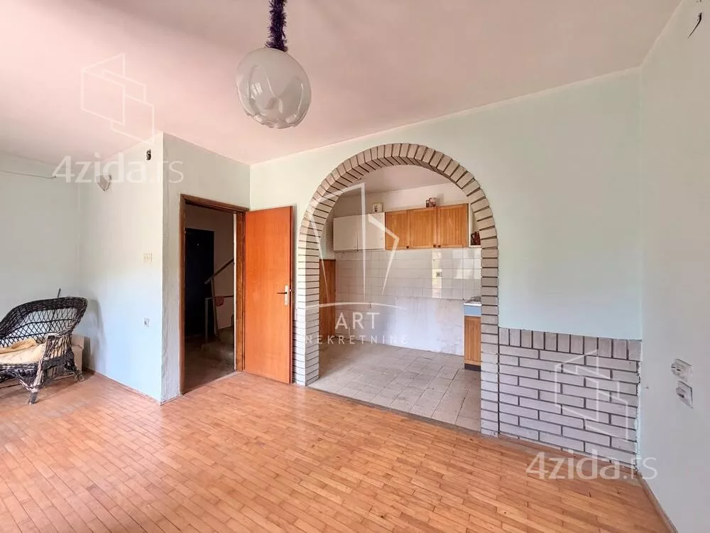 3-etažna kuća | 4zida