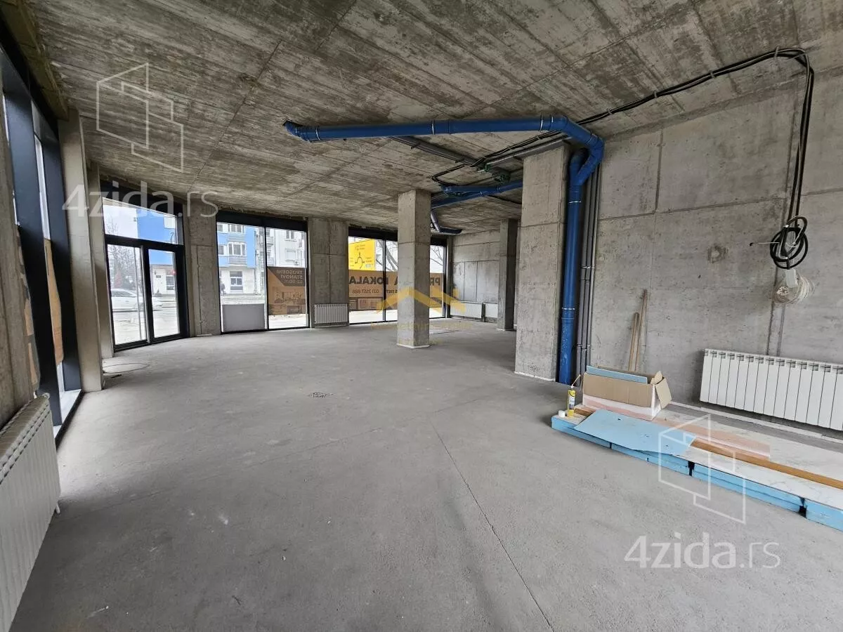 Poslovni prostor | 4zida