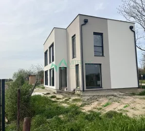 Veternik, Gradske lokacije, Novi Sad, 4.0 stan | 4zida.rs