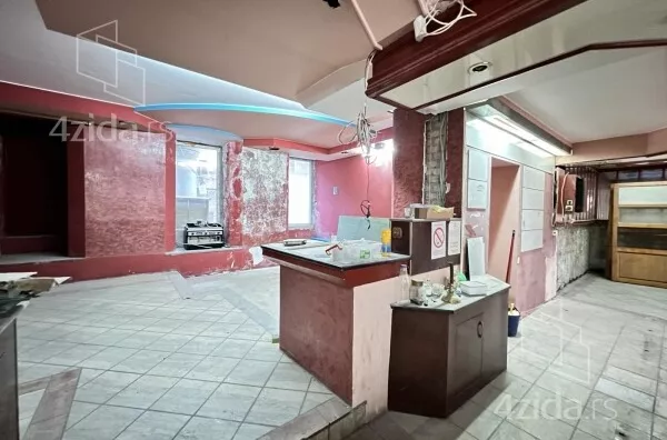 Poslovni prostor | 4zida