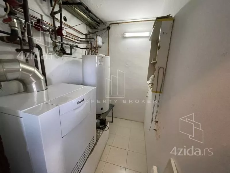 Ugostiteljski objekat | 4zida