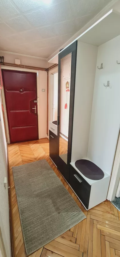 Ratnih Invalida | 4zida.rs