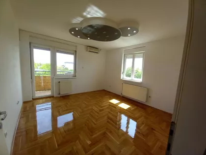 Bulevar Patrijarha Pavla (Somborski Bulevar) | 4zida.rs