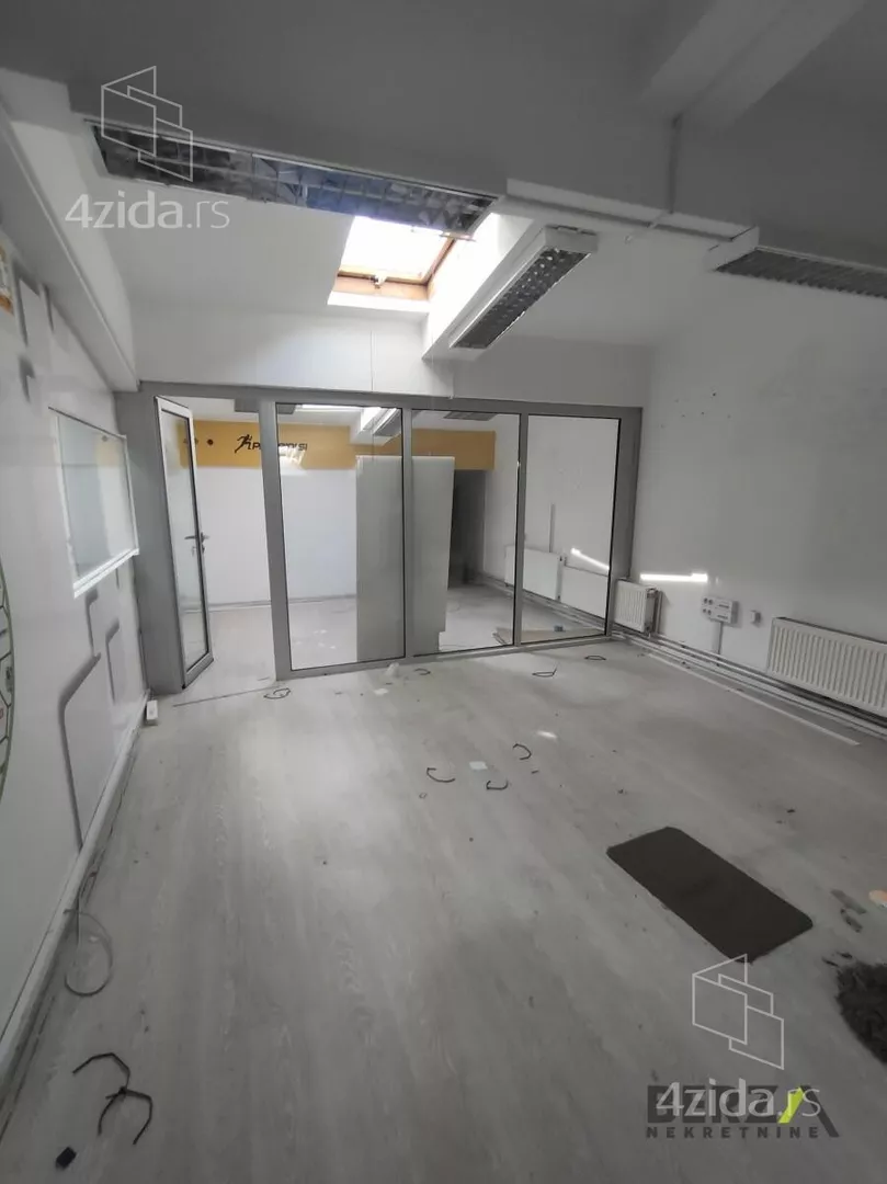 Poslovni prostor | 4zida