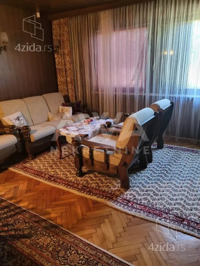 Kuća | 4zida