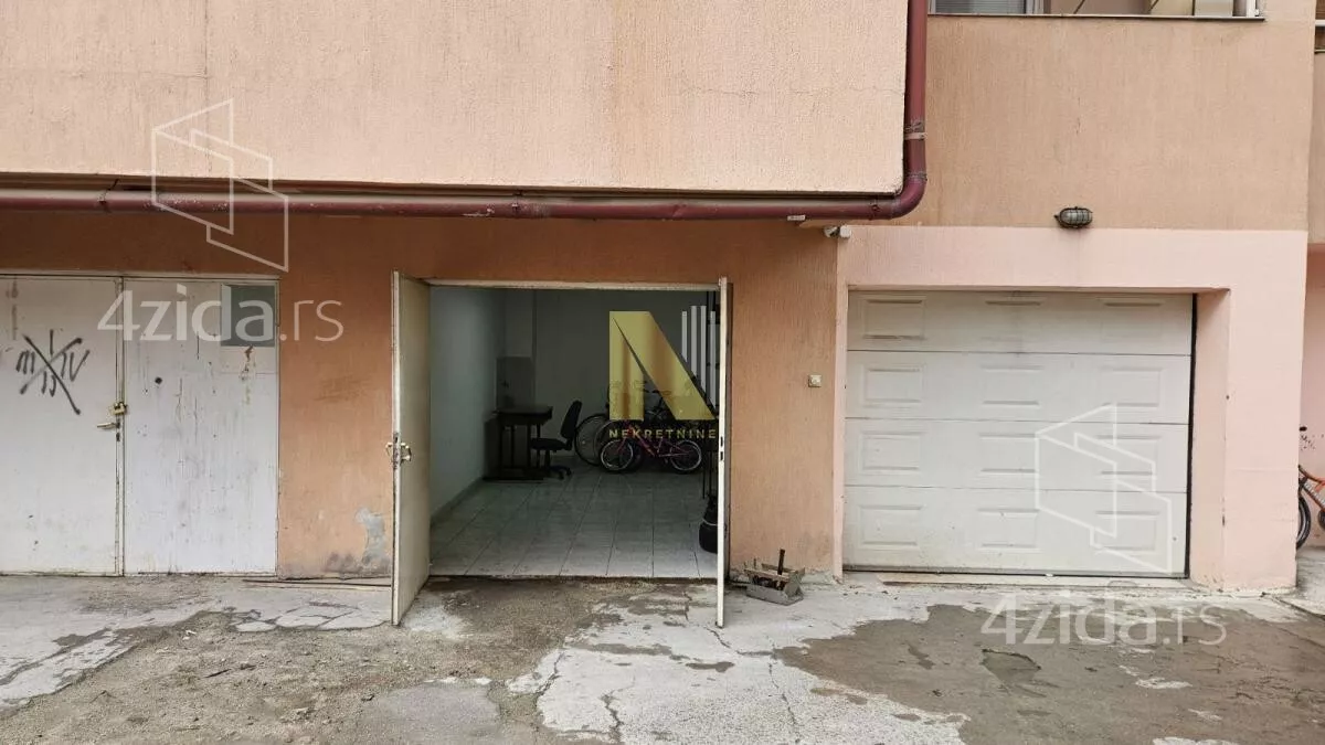 Garaža | 4zida