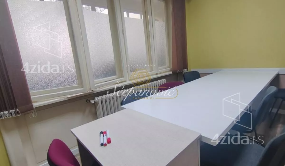 Sedmosoban stan | 4zida